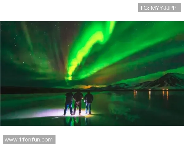 冰岛极光下的英雄联盟盛宴尽享场馆外的迷人风景与电竞魅力